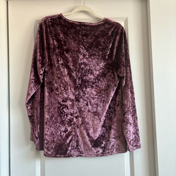 Lane Bryant Crushed Velvet Purple V Neck Blouse Sz 14 / 16 - Picture 8 of 9